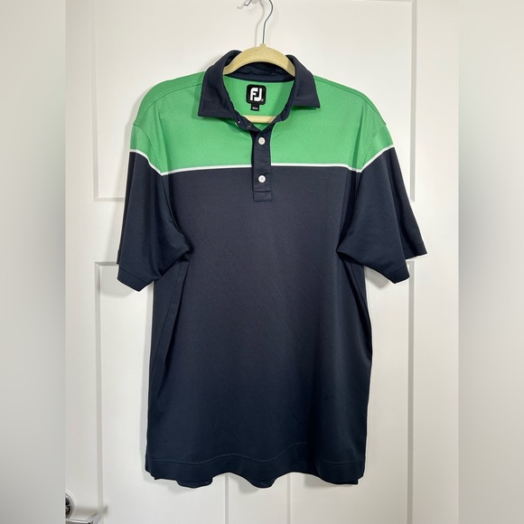 Medium Footjoy Golf Polos, Men’s Medium Footjoy Golf Polo Bundle, Both Shirts. - Picture 4 of 11